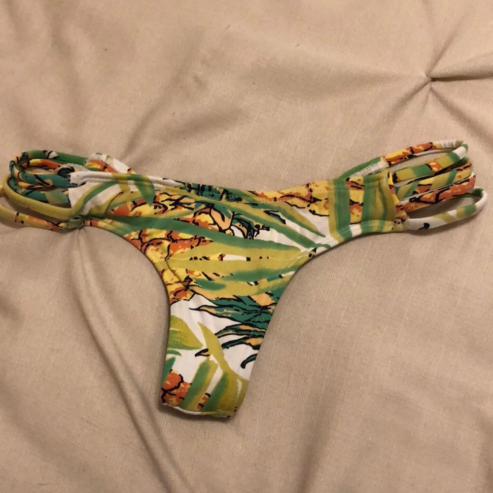 Midori bikini bottom!